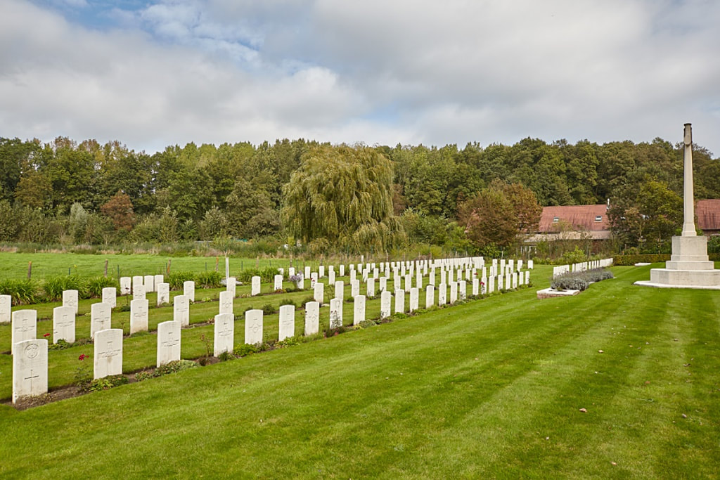 Underhill Farm Cemetery with rows of gravestones