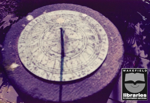 Sundial Inscription Notes Twixt Aire and Calder - Image Detail