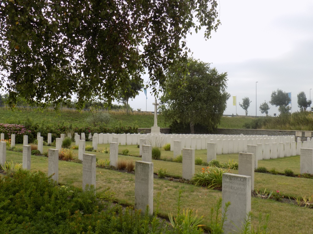 Adinkerke Military Cemetery