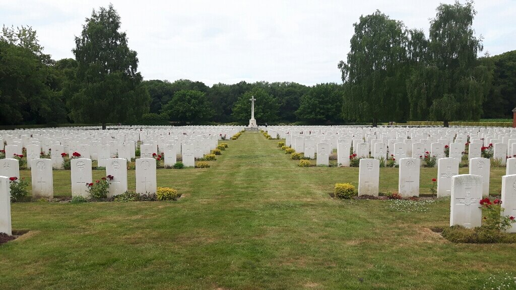 Dozinghem Military Cemetery